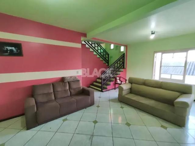 Casa / Sobrado para Venda em Torres/RS Centenário 5 Quartos