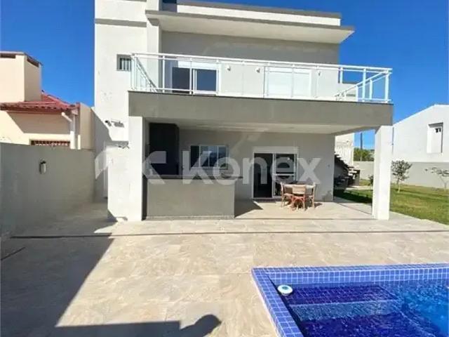 Casa / Sobrado para Venda em Torres/RS Centro 3 Quartos