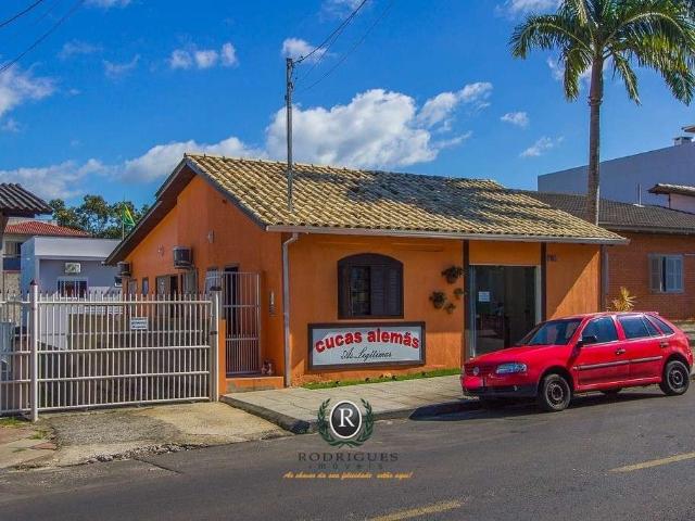 Casa / Sobrado para Venda em Torres/RS Centro 3 Quartos