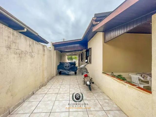 Casa / Sobrado para Venda em Torres/RS Centro 8 Quartos