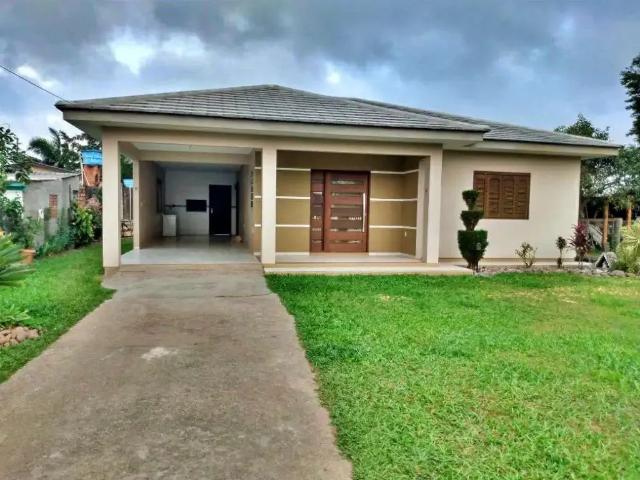 Casa / Sobrado para Venda em Torres/RS Faxinal 3 Quartos