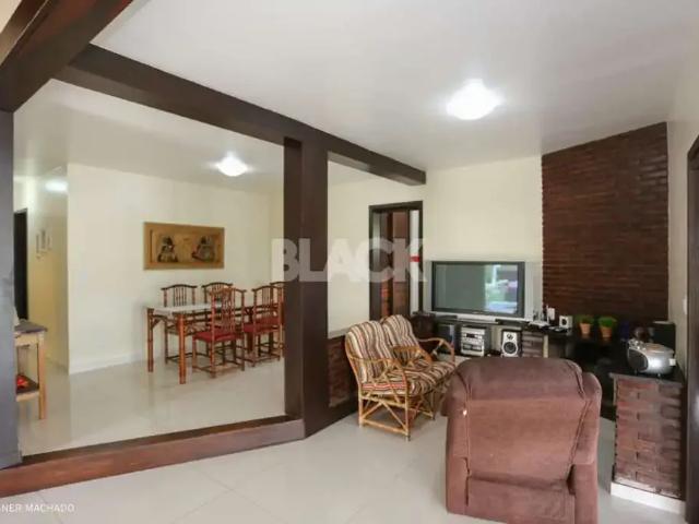 Casa / Sobrado para Venda em Torres/RS Igra Norte 4 Quartos