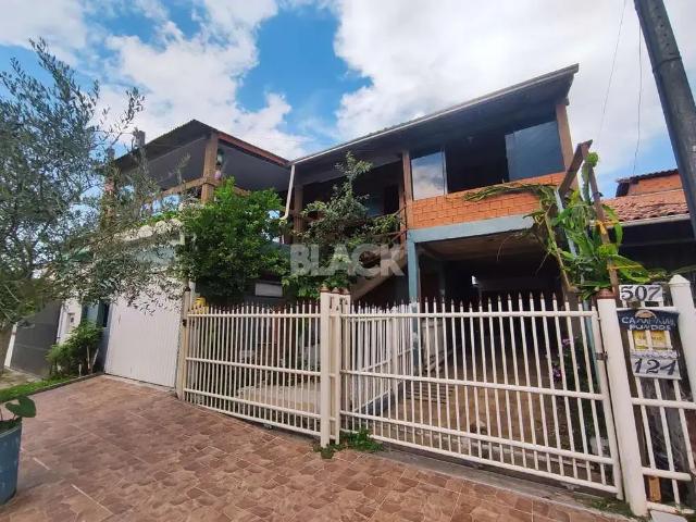 Casa / Sobrado para Venda em Torres/RS Igra Norte 6 Quartos