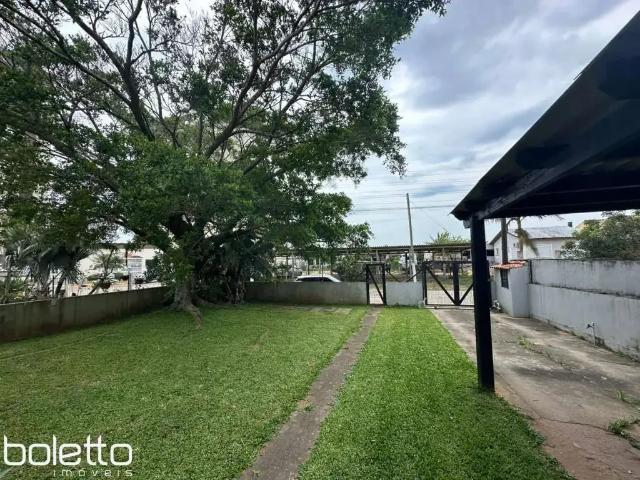 Casa / Sobrado para Venda em Torres/RS Igra Sul 4 Quartos