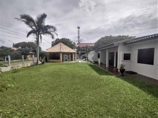 Casa / Sobrado para Venda em Torres/RS Lagoa Jardim 6 Quartos
