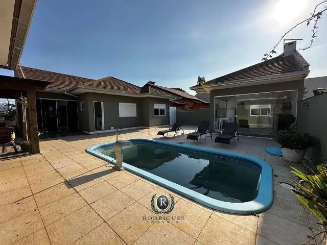Casa / Sobrado para Venda em Torres/RS Praia Paraíso 4 Quartos