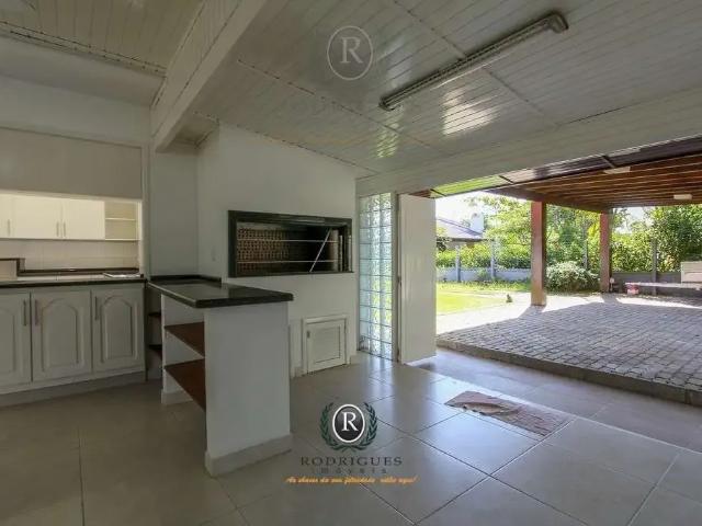 Casa / Sobrado para Venda em Torres/RS Praia Paraíso 8 Quartos