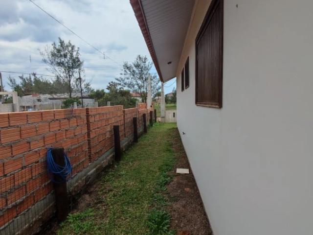 Casa / Sobrado para Venda em Torres/RS Praia Real 3 Quartos