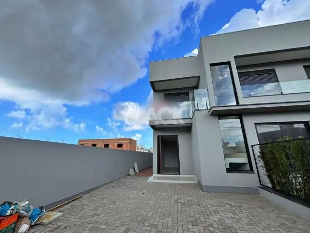 Casa / Sobrado para Venda em Torres/RS Stan 3 Quartos