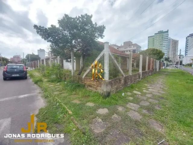 Casa / Sobrado para Venda em Tramandaí/RS Centro 3 Quartos