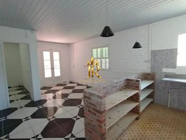 Casa / Sobrado para Venda em Tramandaí/RS Centro 3 Quartos
