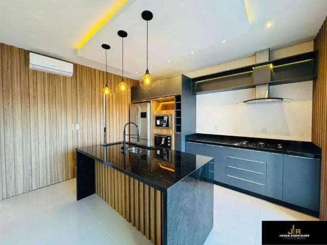 Casa / Sobrado para Venda em Tramandaí/RS Centro 3 Quartos