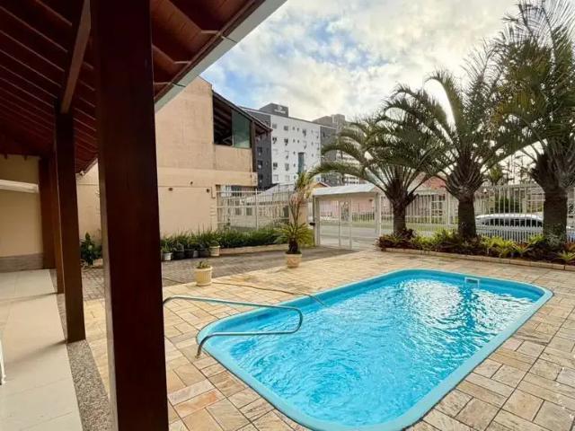 Casa / Sobrado para Venda em Tramandaí/RS Centro 3 Quartos