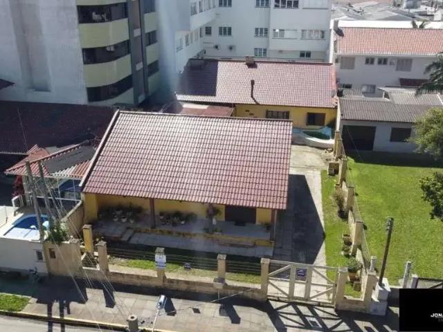 Casa / Sobrado para Venda em Tramandaí/RS Centro 4 Quartos