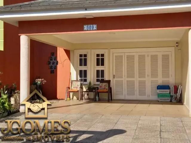 Casa / Sobrado para Venda em Tramandaí/RS Centro 4 Quartos