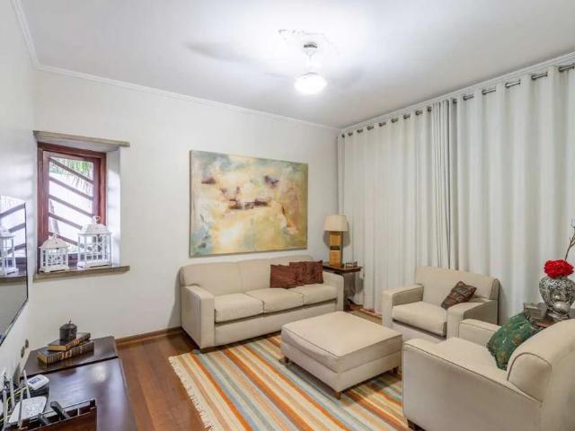 Casa / Sobrado para Venda em Três Lagoas/MS Centro 4 Quartos
