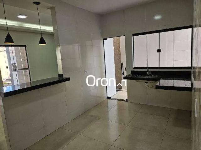 Casa / Sobrado para Venda em Trindade/GO Setor dos Bandeirantes 3 Quartos