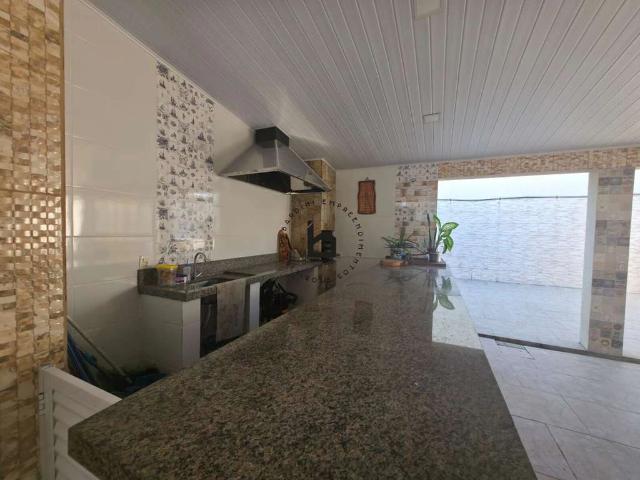 Casa / Sobrado para Venda em Tubarão/SC Dehon 4 Quartos