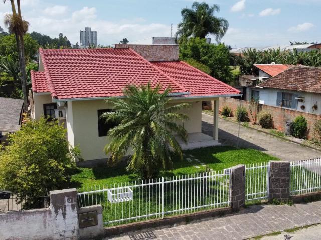 Casa / Sobrado para Venda em Tubarão/SC Humaitá de Cima 3 Quartos