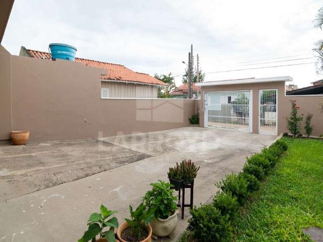 Casa / Sobrado para Venda em Tubarão/SC Oficinas 3 Quartos