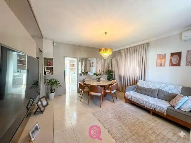 Casa / Sobrado para Venda em Tubarão/SC Oficinas 2 Quartos