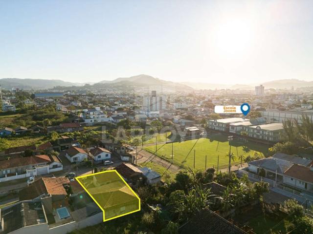Casa / Sobrado para Venda em Tubarão/SC Santo Antônio de Pádua 4 Quartos
