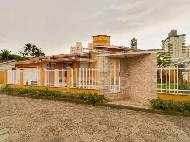 Casa / Sobrado para Venda em Tubarão/SC Recife 3 Quartos