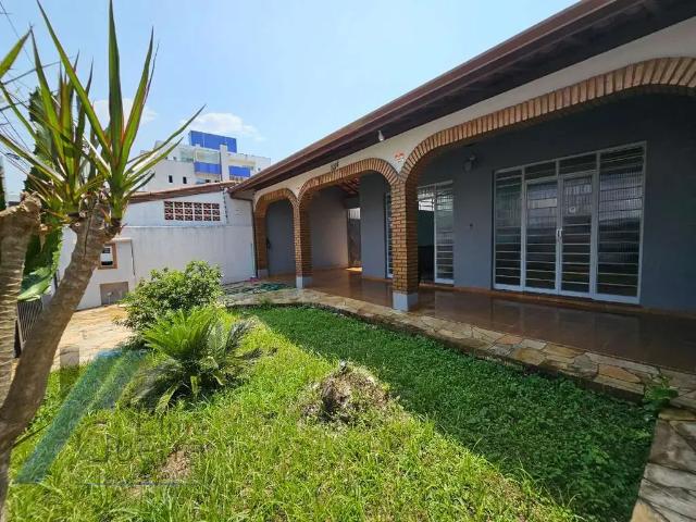 Casa / Sobrado para Venda em Ubatuba/SP Centro 3 Quartos