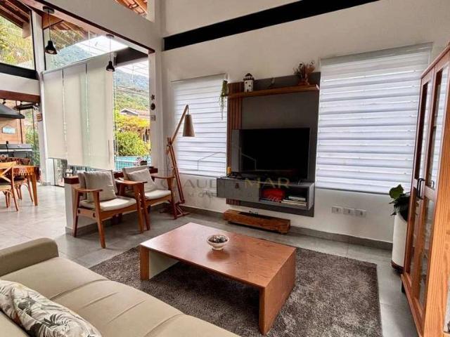 Casa / Sobrado para Venda em Ubatuba/SP Centro 4 Quartos