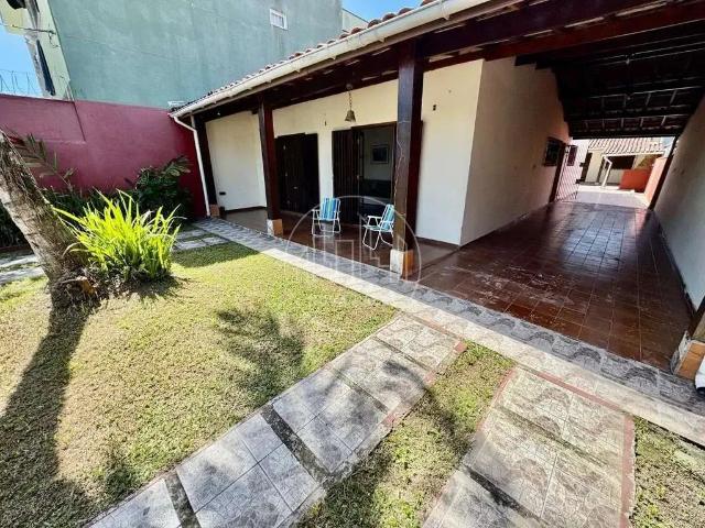 Casa / Sobrado para Venda em Ubatuba/SP Centro 5 Quartos