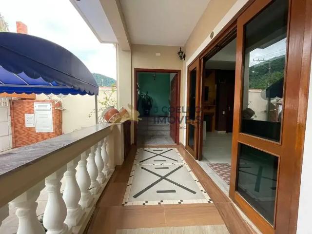 Casa / Sobrado para Venda em Ubatuba/SP Centro 6 Quartos