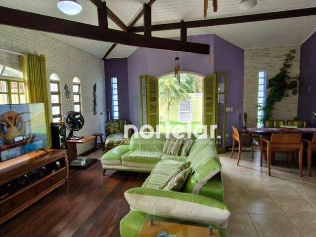 Casa / Sobrado para Venda em Ubatuba/SP Acaraú 3 Quartos