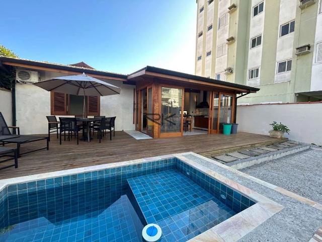 Casa / Sobrado para Venda em Ubatuba/SP Barra da Lagoa 3 Quartos