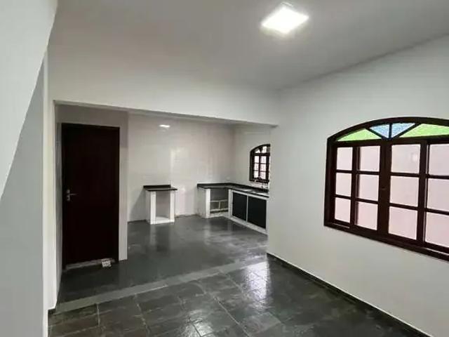 Casa / Sobrado para Venda em Ubatuba/SP Barra da Lagoa 6 Quartos