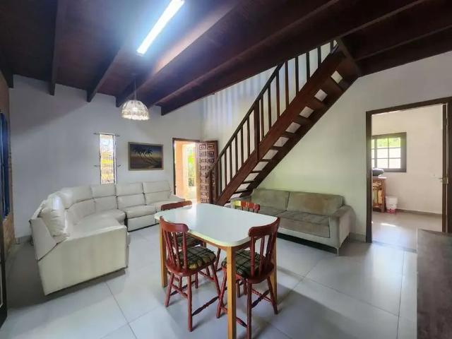 Casa / Sobrado para Venda em Ubatuba/SP Enseada 4 Quartos