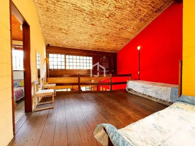 Casa / Sobrado para Venda em Ubatuba/SP Enseada 4 Quartos