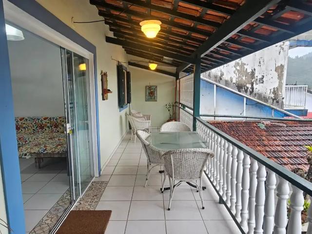 Casa / Sobrado para Venda em Ubatuba/SP Enseada 5 Quartos
