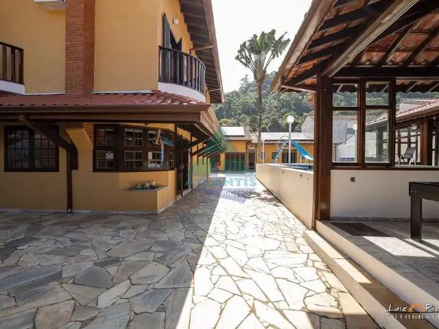 Casa / Sobrado para Venda em Ubatuba/SP Enseada 8 Quartos