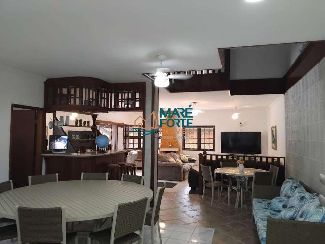 Casa / Sobrado para Venda em Ubatuba/SP Enseada 10 Quartos