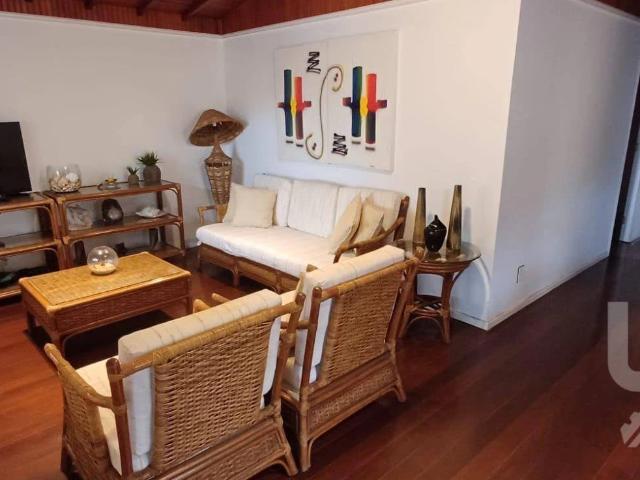 Casa / Sobrado para Venda em Ubatuba/SP Enseada 3 Quartos