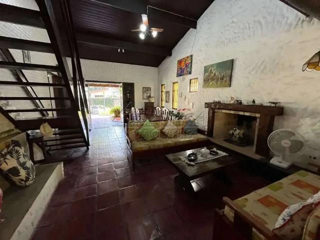 Casa / Sobrado para Venda em Ubatuba/SP Enseada 3 Quartos