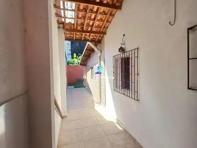 Casa / Sobrado para Venda em Ubatuba/SP Estufa I 3 Quartos