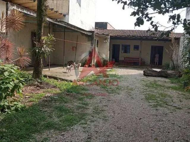Casa / Sobrado para Venda em Ubatuba/SP Estufa I 2 Quartos