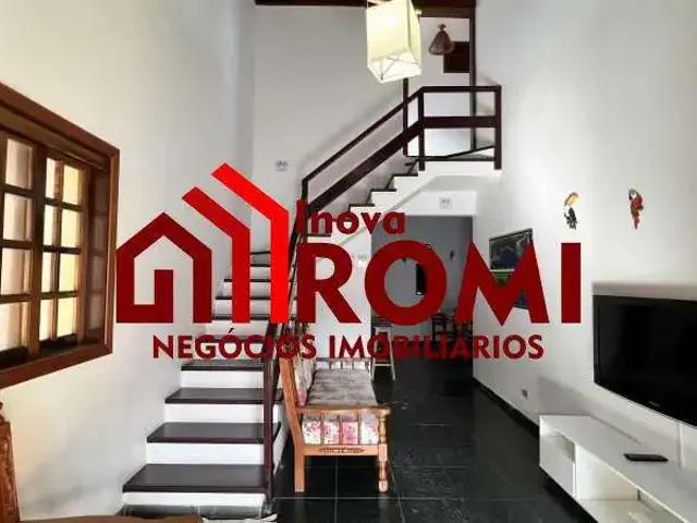 Casa / Sobrado para Venda em Ubatuba/SP Estufa I 4 Quartos