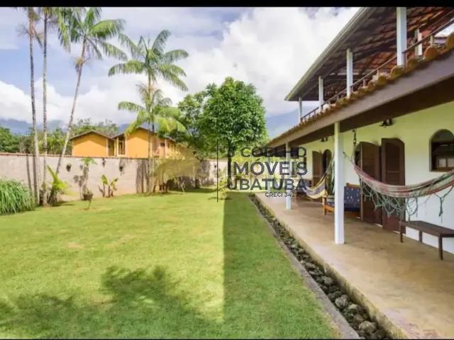 Casa / Sobrado para Venda em Ubatuba/SP Folha Seca 3 Quartos