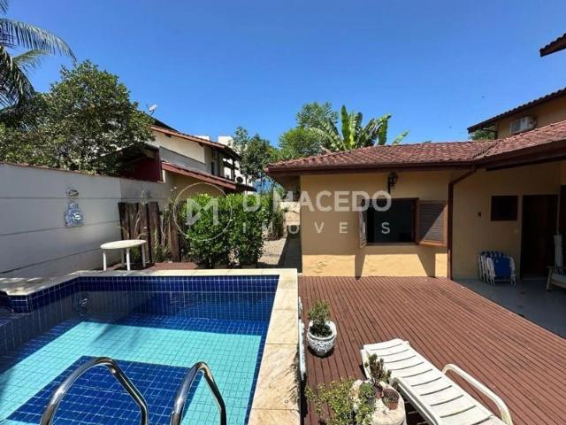 Casa / Sobrado para Venda em Ubatuba/SP Horto Florestal 4 Quartos