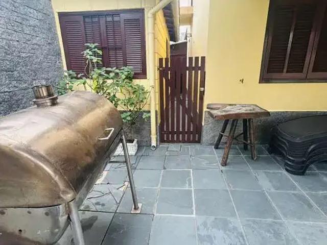 Casa / Sobrado para Venda em Ubatuba/SP Itaguá 3 Quartos