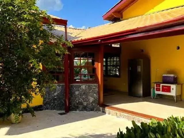 Casa / Sobrado para Venda em Ubatuba/SP Jardim Carolina 4 Quartos