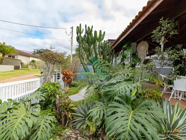 Casa / Sobrado para Venda em Ubatuba/SP Lagoinha 5 Quartos
