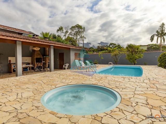 Casa / Sobrado para Venda em Ubatuba/SP Lagoinha 5 Quartos